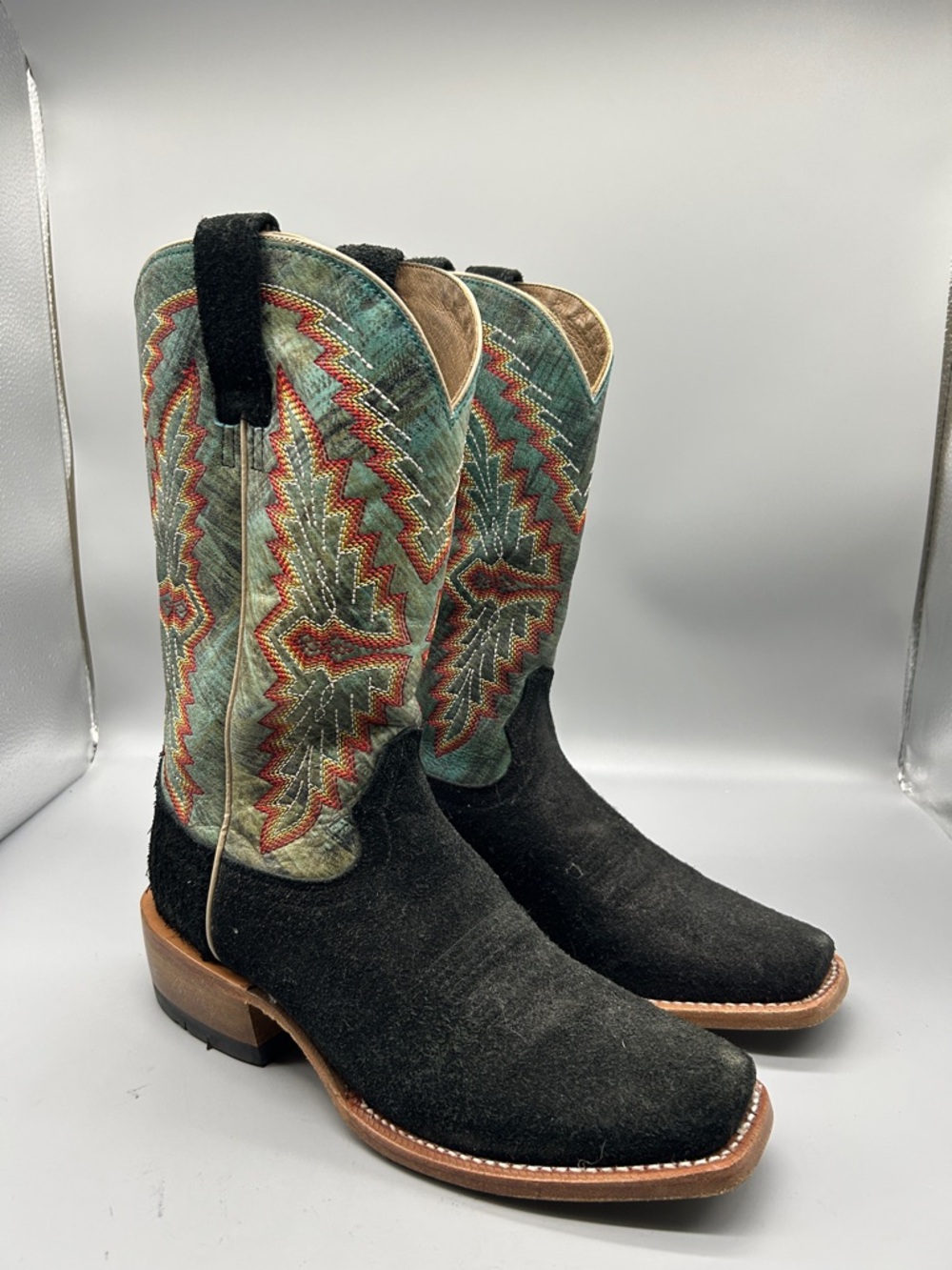 Ariat Futurity Showman Boots sz 8D